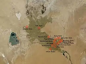 Location of the Kyzyl-Kala fortress, next to Toprak-Kala in the Chorasmian oasis, in relation to other main fortresses