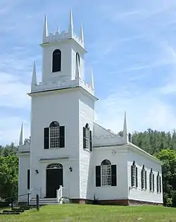 Christ Church, built in 1817(2013)