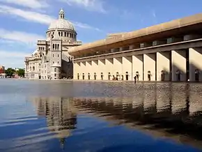 Mother Church, Colonnade building, reflecting pool