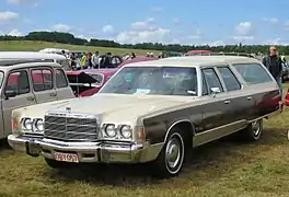 1977 Chrysler Town & Country (C-platform)