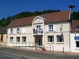 The new town hall in Cinqueux