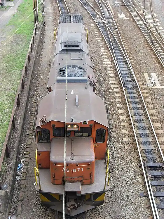 Overhead view of no. 35-671 at Mason's Mill, Pietermaritzburg, 8 November 2011