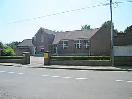 The town hall and school in Colincamps