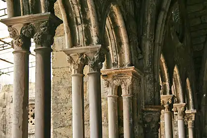 Detail of the cloister's columns and capitals.