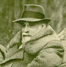 Dinu Brătianu on a hunt