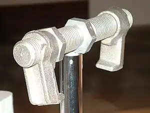 Containers can be horizontally connected with lashing bridge fittings