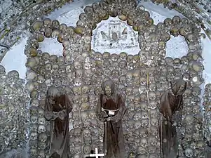 Front second ossuary's chapel