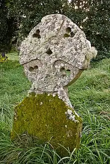 Fig. b6: one of the crosses in the churchyard of Budock