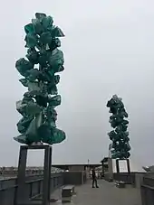 Picture of the Crystal Towers on the Chihuly Bridge of Glass