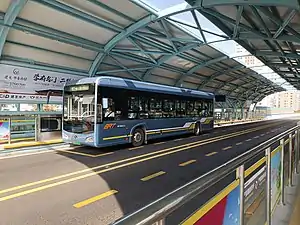 A King Long XMQ6125AGBEVL running on BRT Line 2