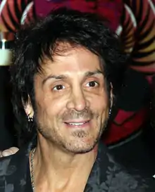 Deen-Castronovo.png