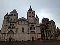 Liebfrauenkirche with dom (cathedral)