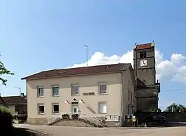 The town hall in Dompierre