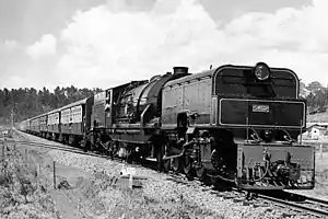 EAR 5402 with a passenger train at Limuru, Kenya