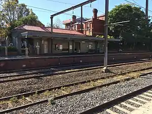 Eastbound view from East Richmond platform 1 facing towards platform 2