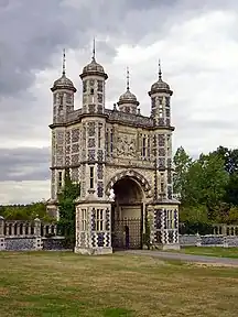 Image 6Credit: C.HoyleEastwell Park was a British stately home at Ashford, Kent, that for a time served as a royal residence.More about Eastwell Park... (from Portal:Kent/Selected pictures)