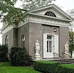 Entrance facade of the Garden Pavilion at Edgewater, in Barrytown, New York (photo 2018).