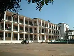 High School in Maputo;b. 1952, Mozambique