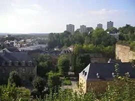 Sedan, also watered by the Meuse, is at the heart of the second largest urban area of Ardennes.