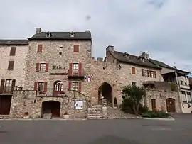 The town hall in Vabre-Tizac