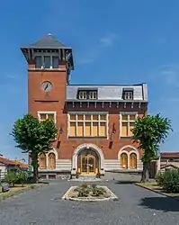 Former town hall of Blaye-les-Mines