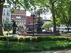 Fountain Square Park, 2008