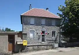 The town hall in Fraroz