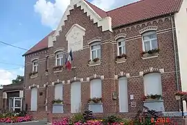 The town hall in Gœulzin