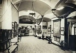 Photo of an art gallery