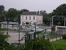 RER B line platform