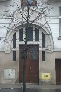 Gate at Nr.7