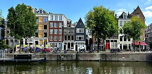 Buildings along Geldersekade