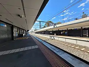 Northbound view from Ginfier platform 2 facing towards platform 1