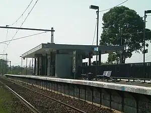 Glen iris station viewed from the west end of the station