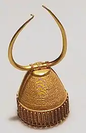 Image 28Gold jewellery from Saruq Al Hadid archaeological site (from History of the United Arab Emirates)