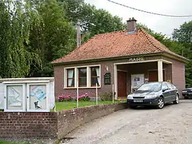 The town hall in Gorges