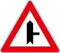 A04-2Non-priority road ahead