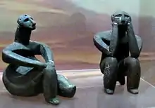 The thinking "Hamangia" figurines