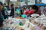 Traditional Korean snacks (Hangwa) being made