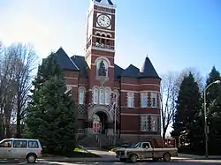 Hardin County Courthouse