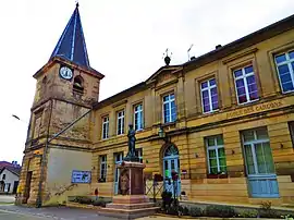 The town hall in Les Hauts-de-Chée