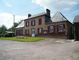 The town hall in Hescamps