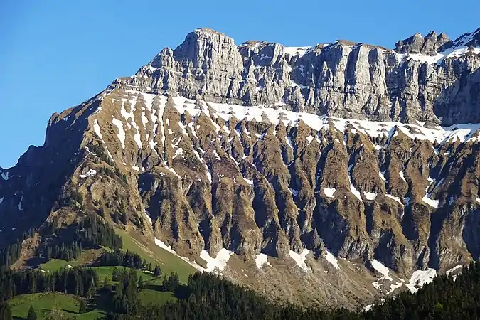 Hohgant Massif – Eastern end with main summit Furggengütsch (left of centre) & "Drei Bären / The Three Bears" (to the right)