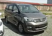 Huasong 7 pre-facelift front view