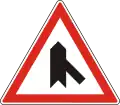 A-032Merging traffic on right