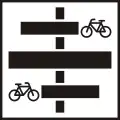 H-113Priority for cyclists crossing the road