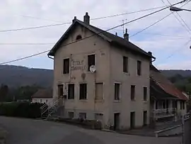 The town hall in Hyèvre-Magny