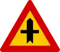 Crossroad intersection with priority