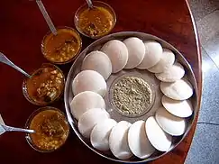 Idli with chutney and sambar