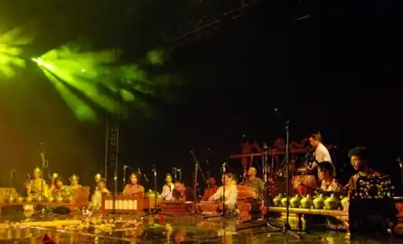 Gamelan Nyi Asep Mangsa, Indra Swara, México, on 27 March 2015.